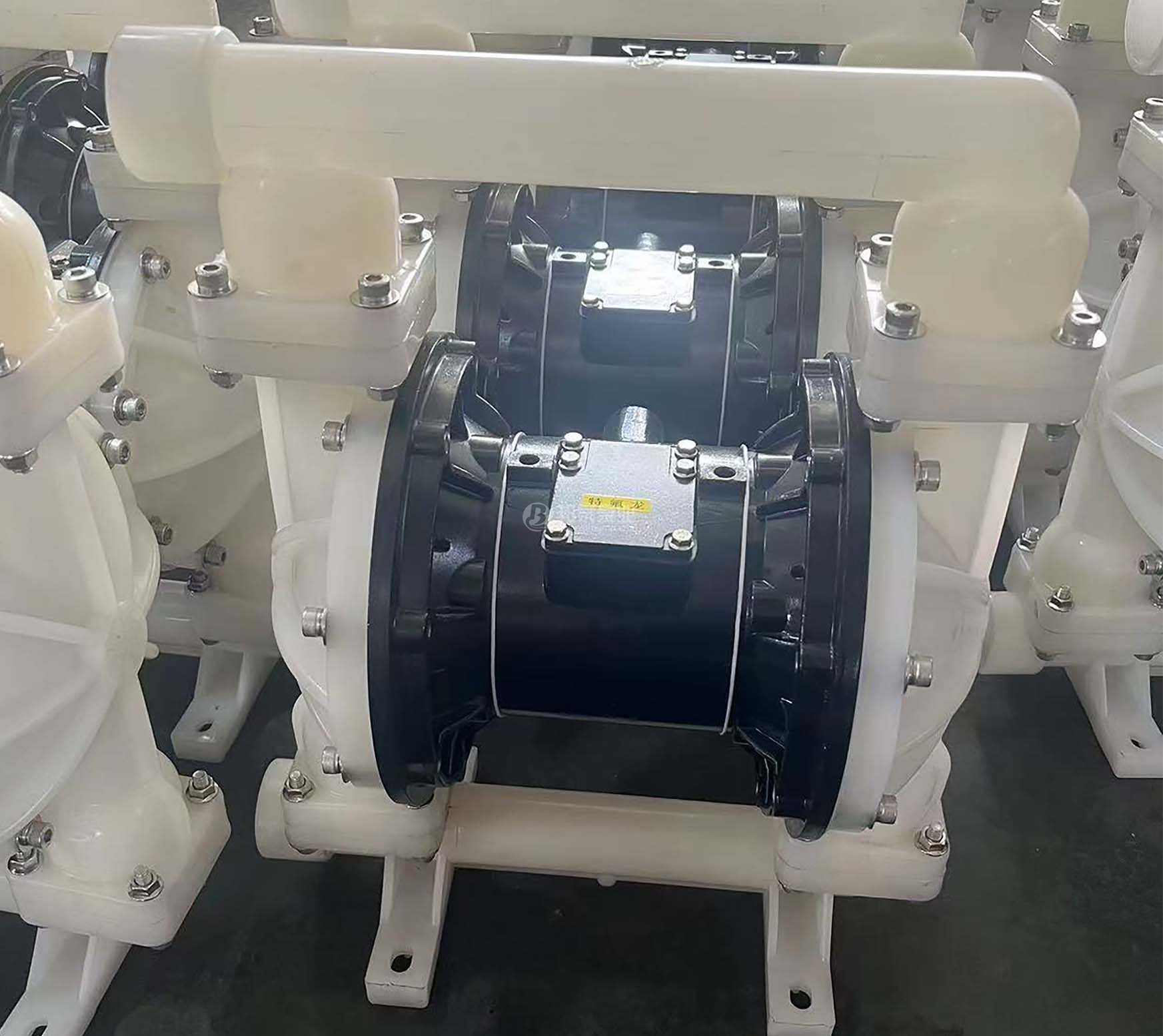 1.5寸螺紋口PVDF或PP塑料耐酸堿腐蝕氣動隔膜泵